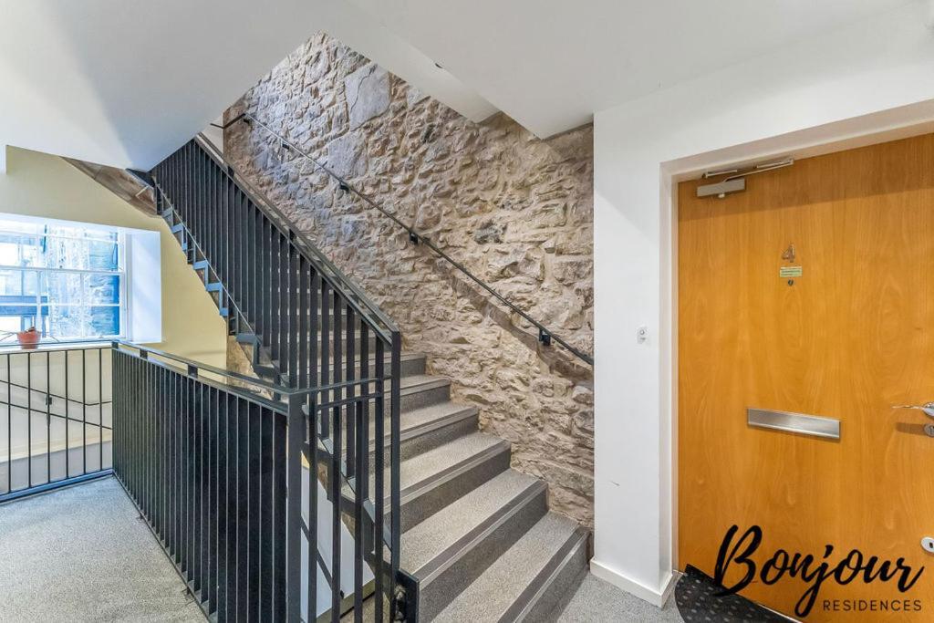 Spacious 2Br-1Ba - Grassmarket - Free Parking By Bonjour Residences Edinburgh Edimburgo Exterior foto